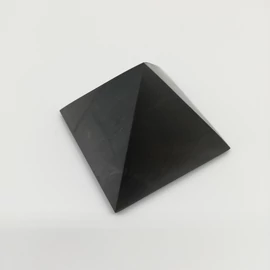 SHUNGIT PIRAMIS 4CM