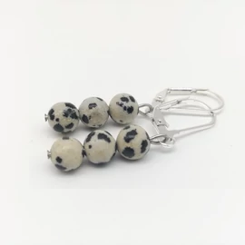 DALMATA JÁSPIS FÜLBEVALÓ